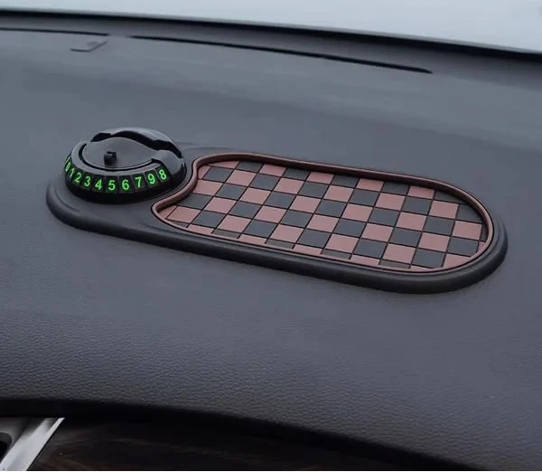 🚗 حصيرة سيارة متعددة الوظائف مضادة للانزلاق